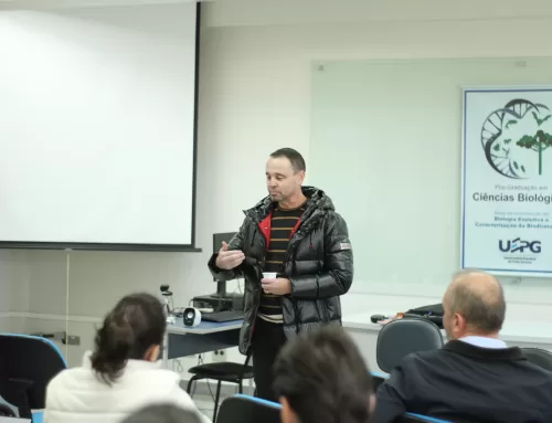 Sinduepg debate condições de trabalho com docentes do Departamento de Biologia Geral